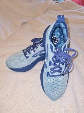 Brooks Glycerin 22 Women's Running Shoes Size 9 - Rundisney Stitch